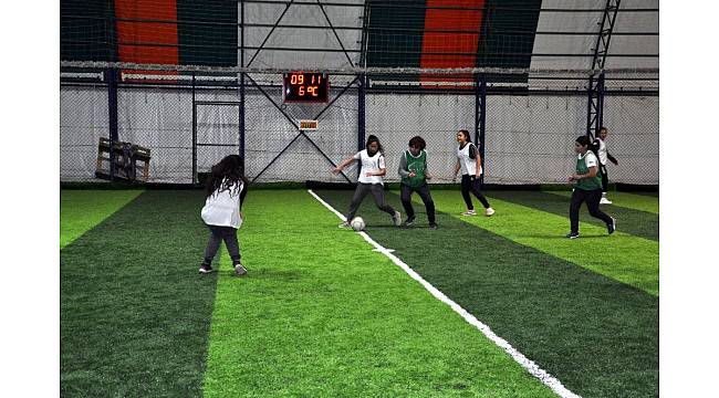 Tunceli'de kadınlar sahaya indi