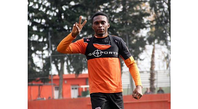 Uche Kalu: "Süper Lig yolunda da emin adımlarla yürüyeceğiz"