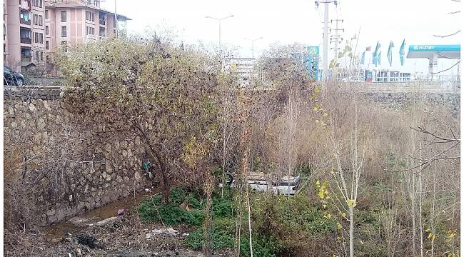 Üst üste gelen aksilikler uçuruma sürükledi