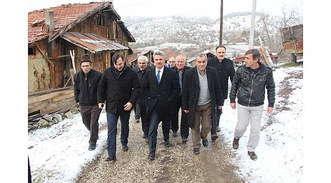 Vali Baruş, evi yanan Meşe ailesinin yeni evini ziyaret etti