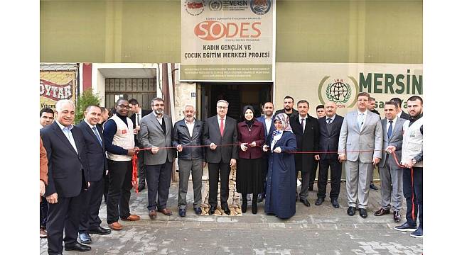 Vali Su, 'Kadın Gençlik ve Çocuk Eğitim Merkezi'nin açılışına katıldı