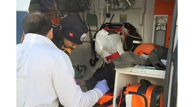 Virajı alamayan cip otomobille kafa kafaya çarpıştı: 5 yaralı