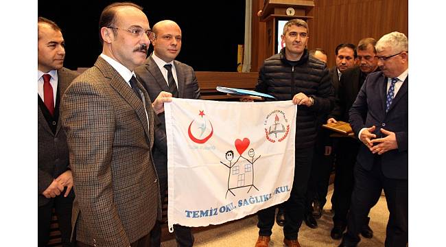 Yozgat'ta 110 okula beyaz bayrak ödülü verildi
