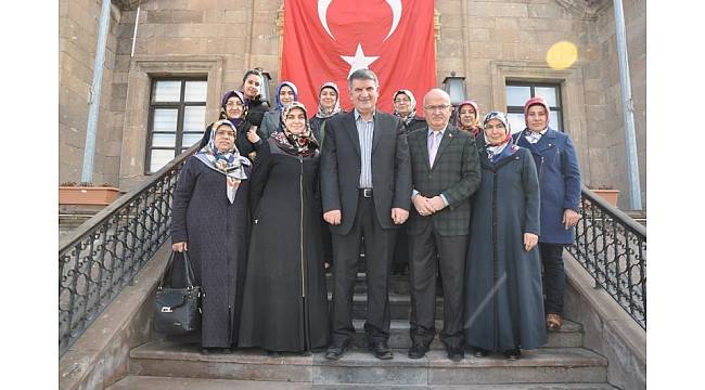 AK Parti Ürgüp Kadın Kolları, Başkan Yıldız'ı ziyaret etti