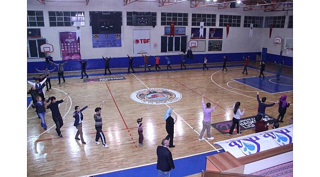 Alanya'da zeybek kursları başlıyor