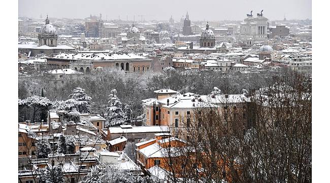 Avrupa&#39;da soğuk hava dalgası:7 ölü
