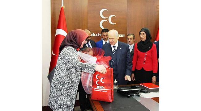 Bahçeli, partisinin Korkuteli İlçe Teşkilatını kabul etti