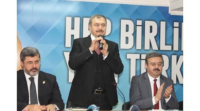 Bakan Eroğlu, Afyonkarahisar'da belediye başkanları ile bir araya geldi