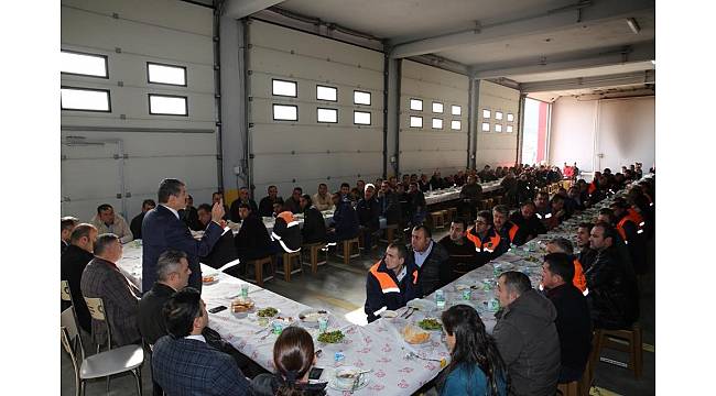 Başkan Akın, itfaiye ve temizlik personelleriyle buluştu