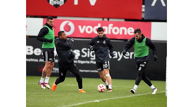 Beşiktaş, Fenerbahçe hazırlıklarına başladı