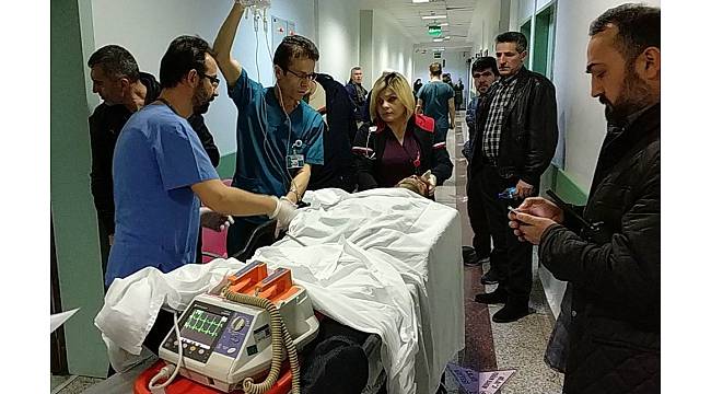 Bıçağı ensesine saplayıp kaçtılar
