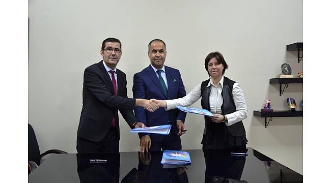 Biga'da kardeş okul protokolü imzalandı