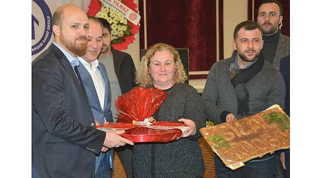 Bilal Erdoğan: "7 düvele karşı Türkiye mücadeleye girmiş konumda"