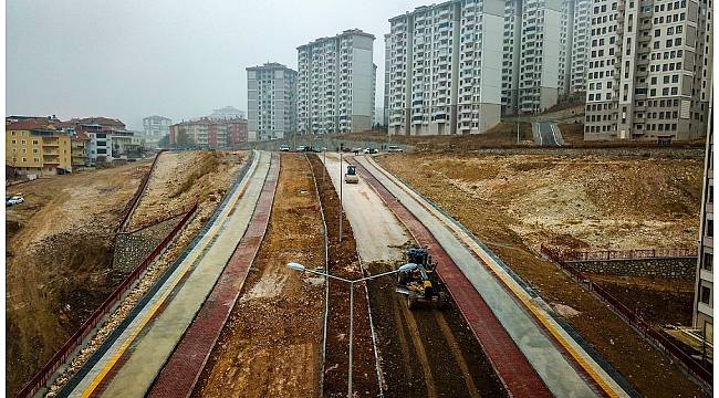 Büyükşehir 2017'de 813 kilometre yol çalışması yaptı