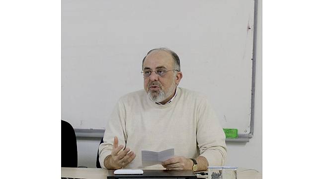 Büyükşehir Akademi'de eğitimler devam ediyor