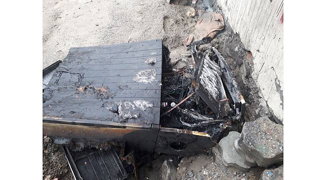 Cizre'de 2,5 ayda 63 pano tahrip edildi