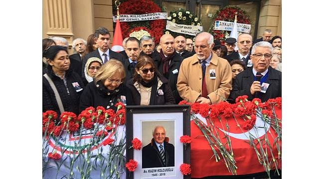 Eski Başkan Kazım Kolcuoğlu için İstanbul Barosu'nda tören düzenlendi