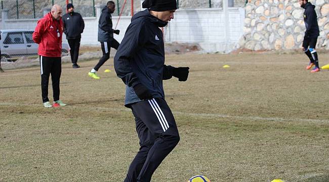 Evkur Yeni Malatyaspor’da Kasımpaşa mesaisi başladı