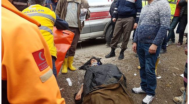 Freni patlayan işçi servisi evin duvarına çarptı: 16 yaralı