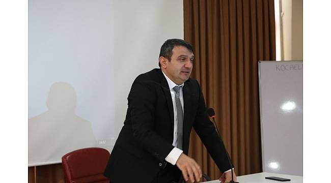 Genel Sekreter Yardımcısı Yeşildal'dan antrenörlere iletişim eğitimi