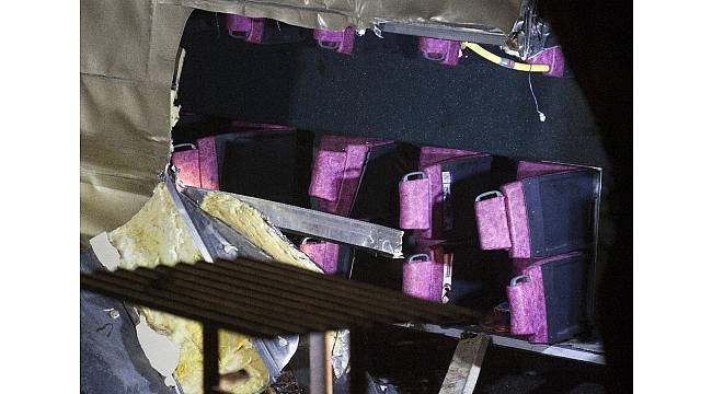 Hong Kong'da otobüs devrildi: 19 ölü