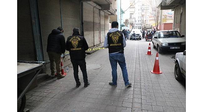 Husumetlisini silahla yaraladı, boş kovanları toplayıp kaçtı