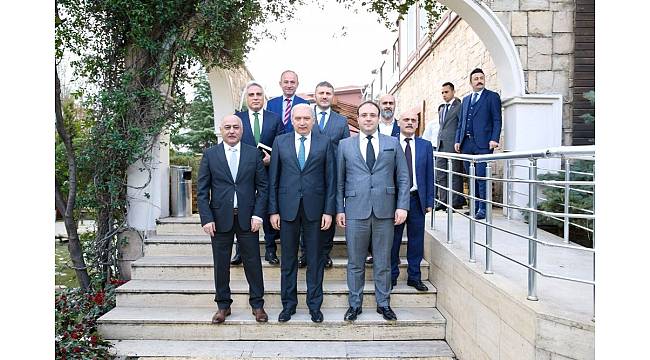 İBB Başkanı Mevlüt Uysal'dan Güngören Belediyesi'ne ziyaret
