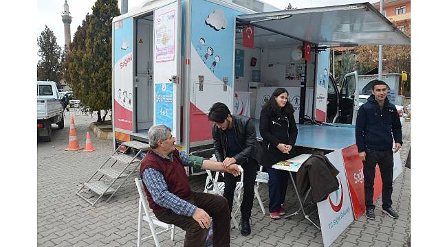 İl Sağlık Müdürlüğü ekipleri Günyüzü ilçesinde sağlık taraması yaptı.