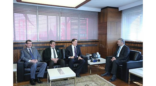 Kamu Başdenetçisi Şeref Malkoç, Başkan Mustafa Çelik'i ziyaret etti