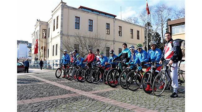 Kastamonu&#39;dan Akçaabat&#39;a pedal çeviriyorlar