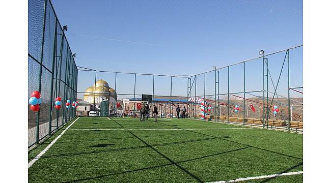 Kulp'ta Kur'an kursu ve spor sahaları açılışları