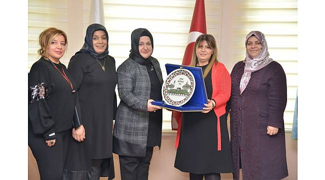 Lütfiye Atilla'nın dernek ve STK ziyaretleri sürüyor