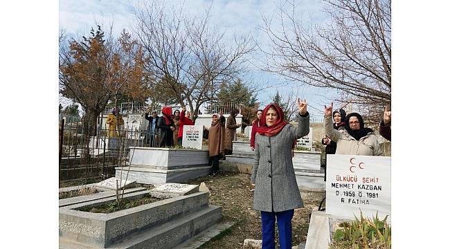 Malatya'da MHP kadın yöneticilerini tanıttı