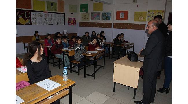 MEB Müdürü Dayanan'dan okul ziyaretleri