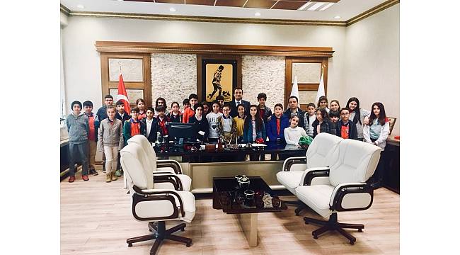 Ortaokul öğrencileri hukuki süreçler hakkında bilgi aldı
