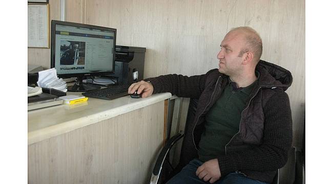 Oto galerici, internetteki hayali oto satıcısını yakalattı