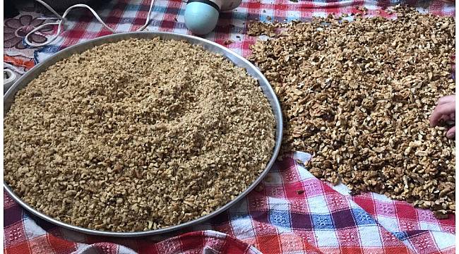 Sofraların vazgeçilmez lezzeti 'güzbez' tatlısı