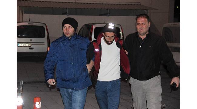 Soyguncular araçları bozulunca yakalandı