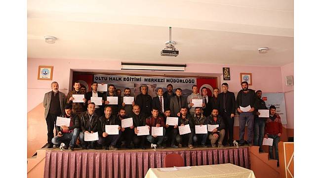 Sürü Yönetimi kursiyerleri belgelerini aldı