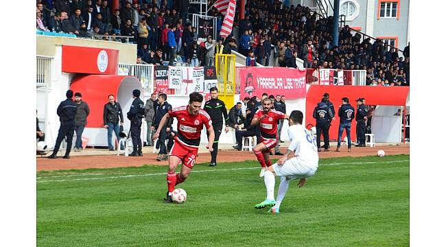 TFF 3. Lig: Batman Petrolspor: 3 - Çanakkale Dardenel SK: 2