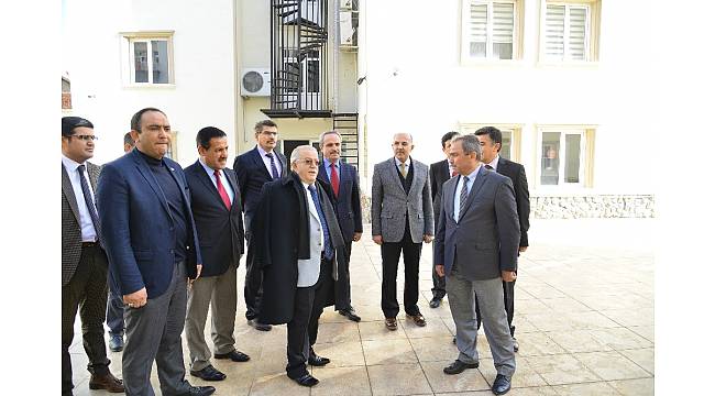 Vali Şentürk, Milli Eğitim Müdürlüğü'nü ziyaret etti