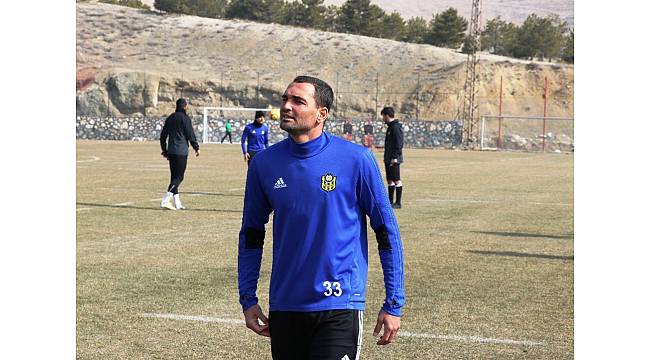 Yeni Malatyaspor'un kalecisi Ertaç Özbir'den az gol yemelerinin sırrı