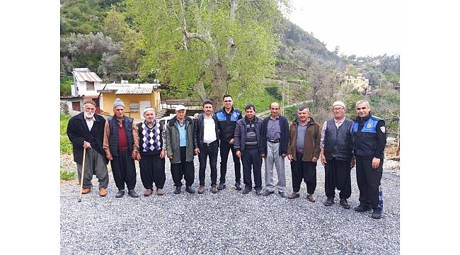Alanya'da polis, halka buluşmaya devam ediyor