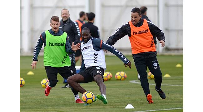 Atiker Konyaspor taktik çalıştı