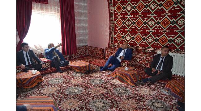 Bitlis Gençlik Hizmetleri ve Spor İl Müdürü Elkatmış, Hizan'da spor tesislerini inceledi