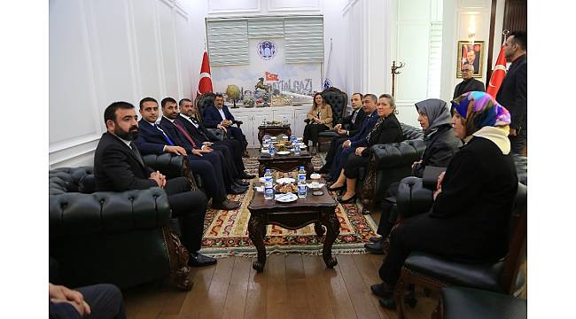 Çağdaş Gazeteciler Derneği'nden Gürkan'a ziyaret