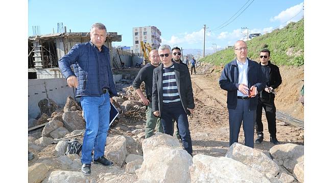 Cizre'de yol çalışmaları sürüyor