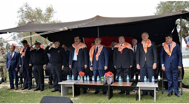 Didim&#39;de 14 hak sahibinin tapu sevinci