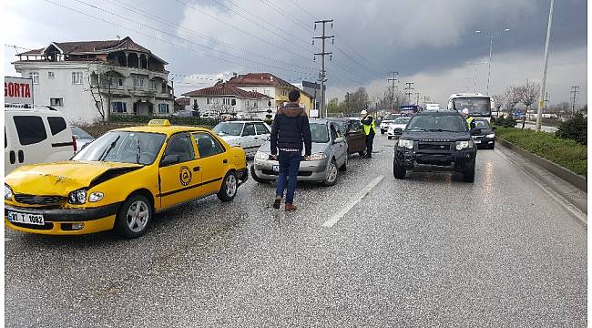Düzce'de zincirleme trafik kazası meydana geldi