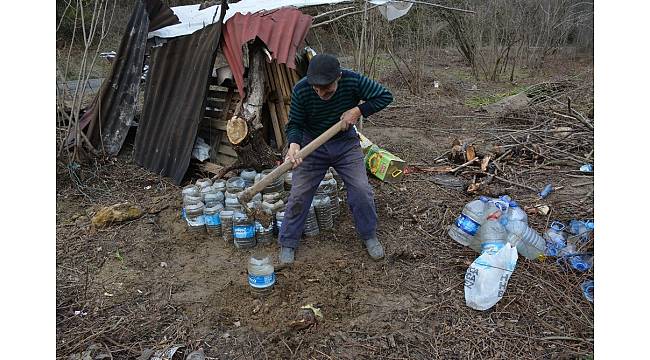 Emekli olduktan sonra örnek bahçe kurup hayalini gerçekleştirdi